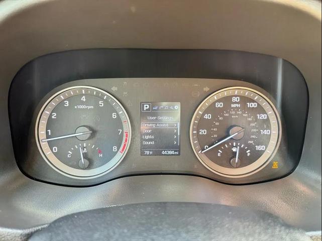 Photo of 2017 Red Hyundai TUCSON