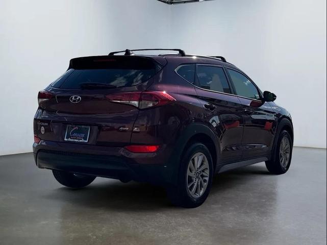Photo of 2017 Red Hyundai TUCSON
