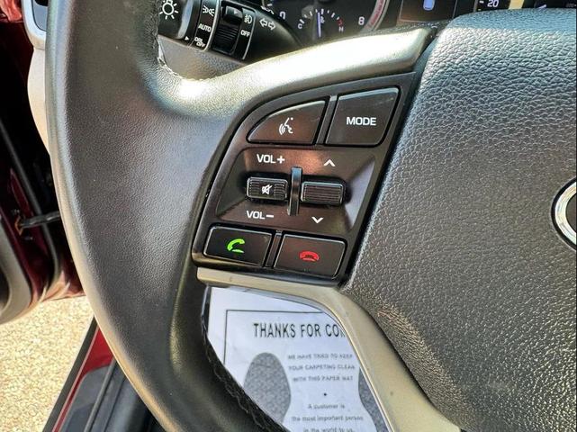 Photo of 2017 Red Hyundai TUCSON
