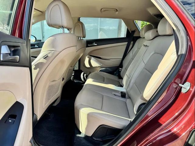 Photo of 2017 Red Hyundai TUCSON
