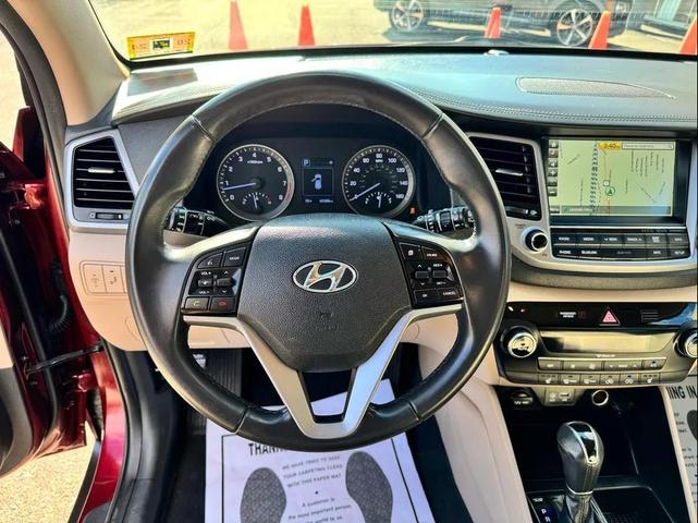 Photo of 2017 Red Hyundai TUCSON