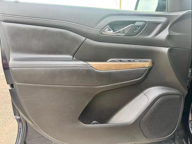 Photo of 2022 Ebony Twilight Metallic GMC Acadia