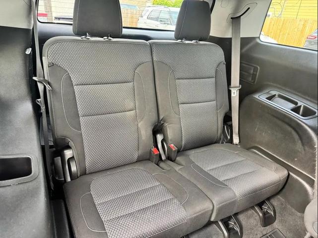 Photo of 2022 Ebony Twilight Metallic GMC Acadia