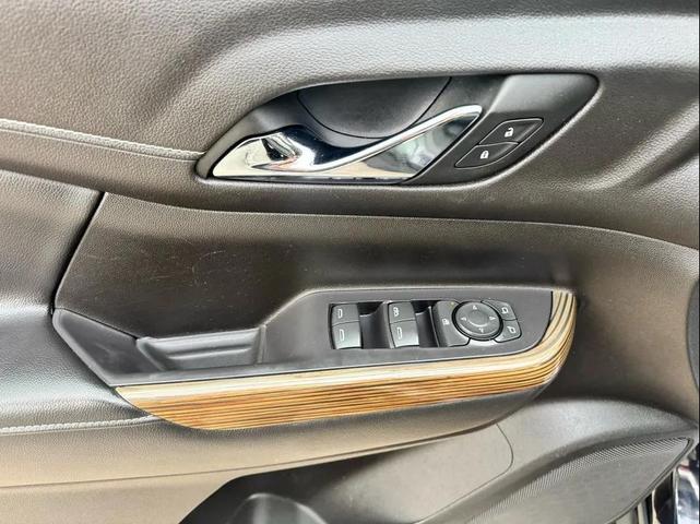 Photo of 2022 Ebony Twilight Metallic GMC Acadia