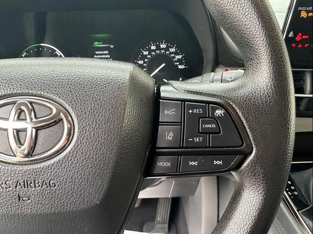 Photo of 2023  Toyota Sienna