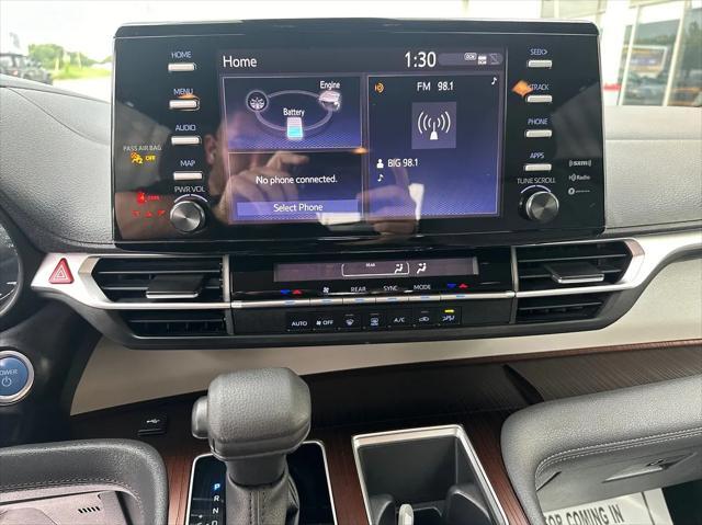 Photo of 2023  Toyota Sienna