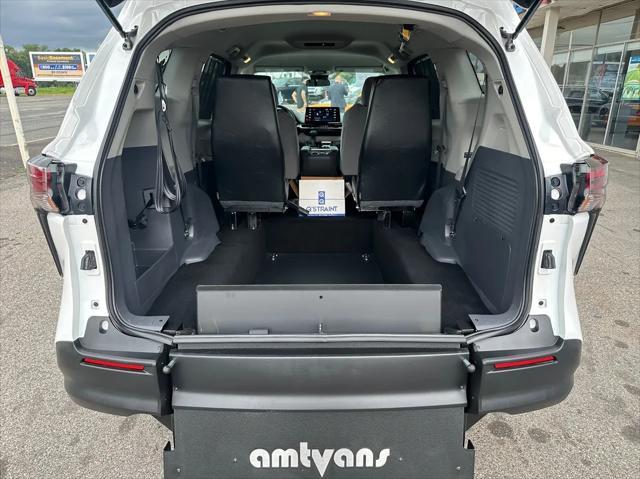 Photo of 2023  Toyota Sienna