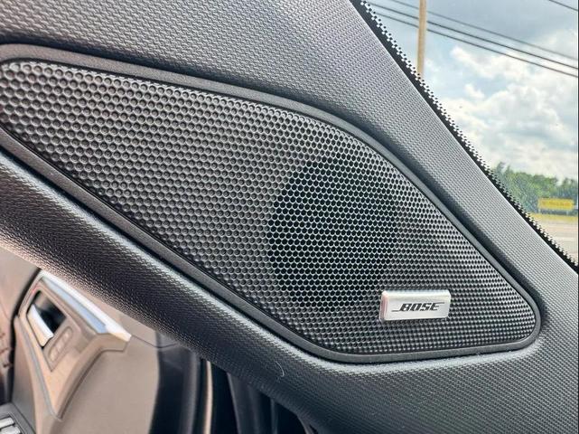 Photo of 2022 Black Mitsubishi Outlander