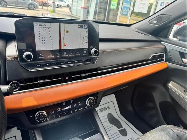Photo of 2022 Black Mitsubishi Outlander