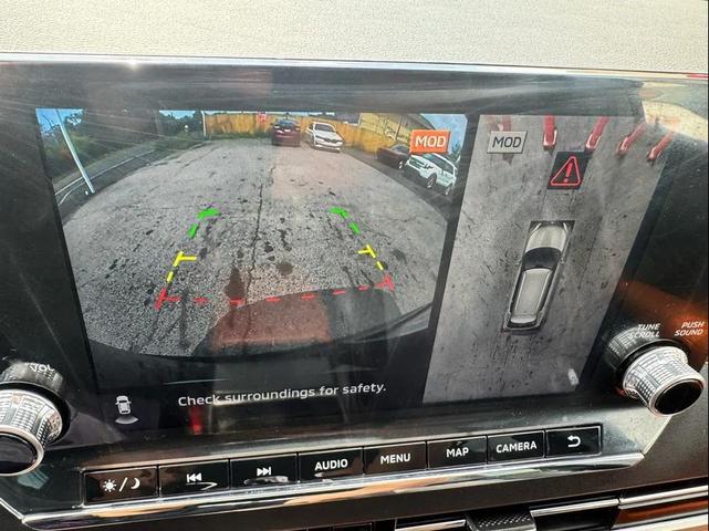 Photo of 2022 Black Mitsubishi Outlander