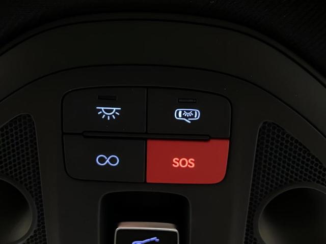 Photo of 2026 Uyuni White Genesis G70