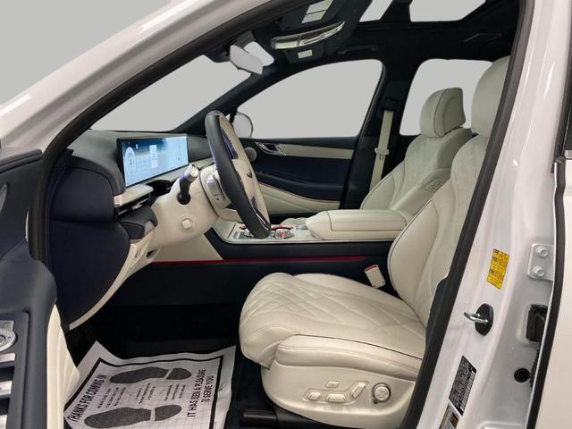 Photo of 2025 Uyuni White Genesis GV80