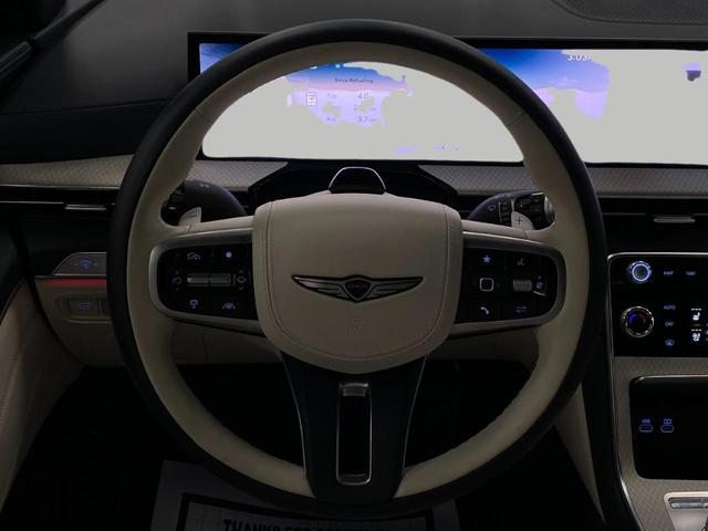 Photo of 2025 Uyuni White Genesis GV80
