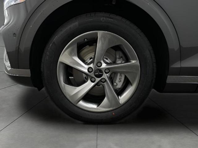 Photo of 2026 Makalu Gray Genesis GV70