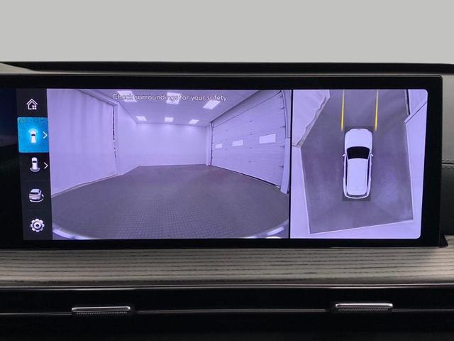 Photo of 2025 Vik Black Genesis GV80