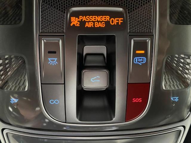 Photo of 2025 Vik Black Genesis GV80