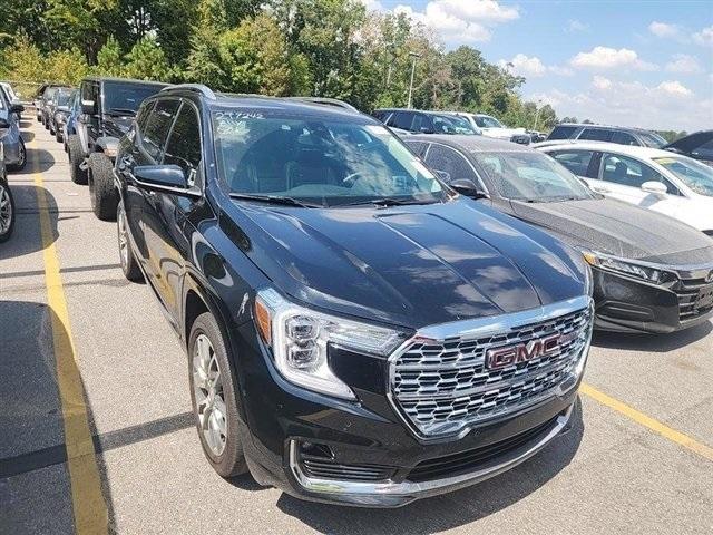 Photo of 2024 Ebony Twilight Metallic GMC Terrain