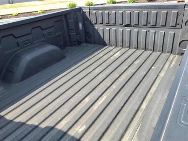 Photo of 2024 Summit White GMC Sierra 1500