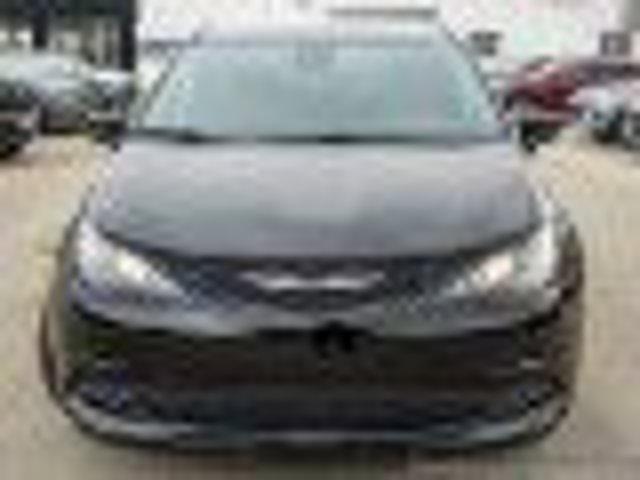 Photo of 2024 Diamond Black Chrysler Voyager