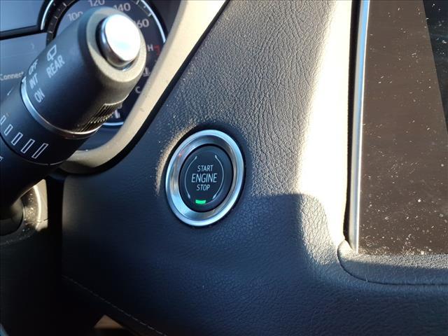 Photo of 2021 Crystal White Tri-Coat Cadillac XT4