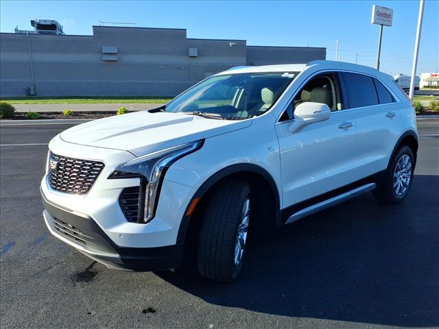 Photo of 2021 Crystal White Tri-Coat Cadillac XT4