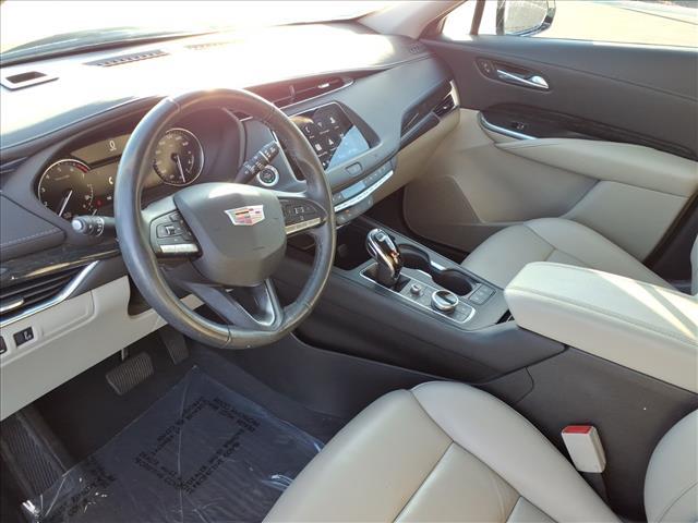 Photo of 2021 Crystal White Tri-Coat Cadillac XT4