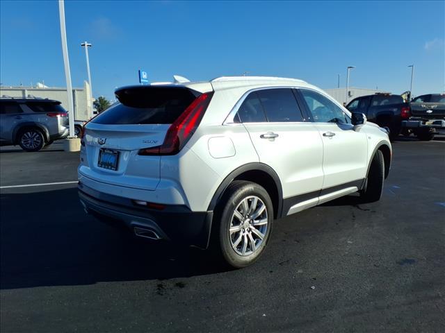 Photo of 2021 Crystal White Tri-Coat Cadillac XT4