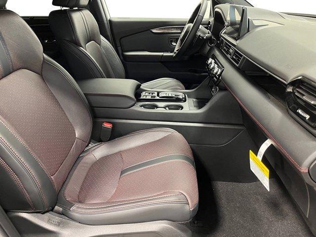 Photo of 2025 Crystal Black Pearl Honda Pilot