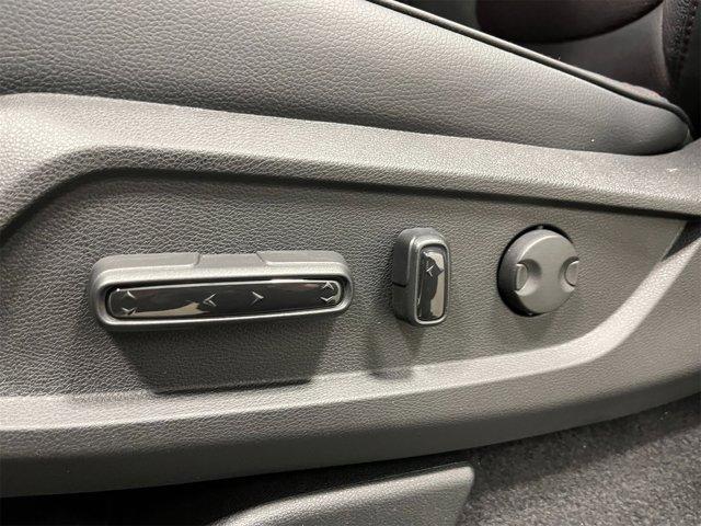 Photo of 2025 Crystal Black Pearl Honda Pilot