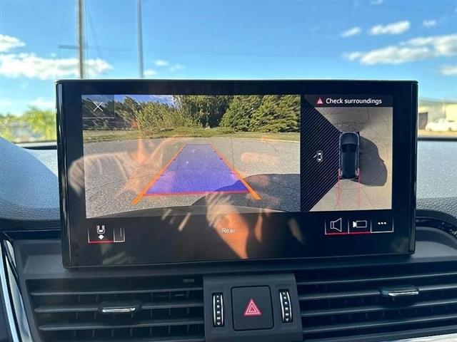 Photo of 2024 Daytona Gray Pearl Effect Audi SQ5