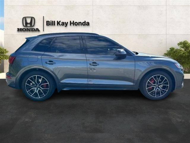Photo of 2024 Daytona Gray Pearl Effect Audi SQ5