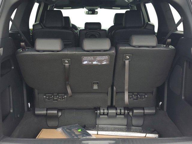 Photo of 2026 Platinum White Pearl Honda Odyssey