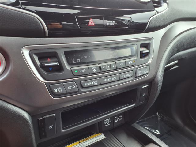 Photo of 2022 Sonic Gray Pearl Honda Pilot