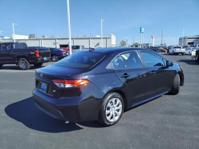Photo of 2024 Midnight Black Metallic Toyota Corolla