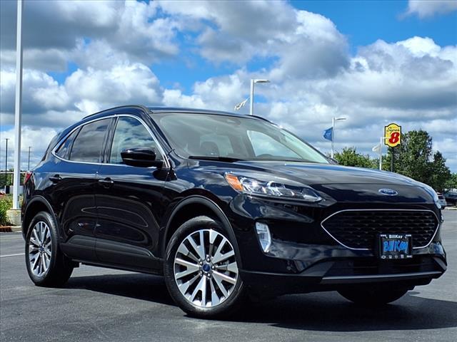 Photo of 2022 Agate Black Metallic Ford Escape