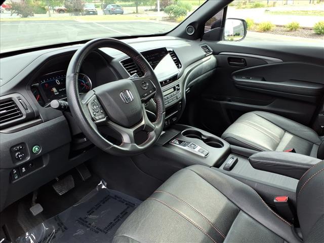 Photo of 2022 Lunar Silver Metallic Honda Pilot