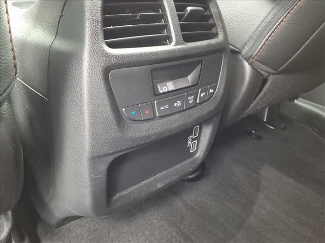 Photo of 2022 Lunar Silver Metallic Honda Pilot
