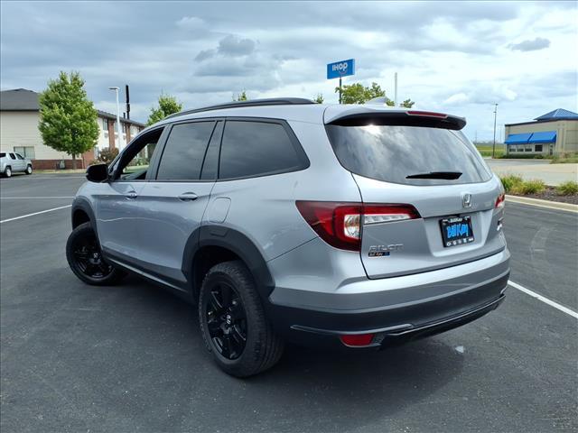 Photo of 2022 Lunar Silver Metallic Honda Pilot