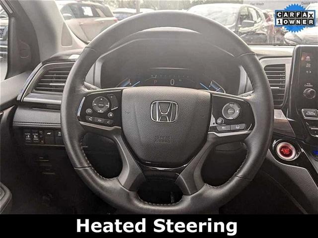 Photo of 2024 Crystal Black Pearl Honda Odyssey