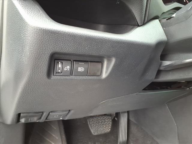 Photo of 2023 White Toyota RAV4