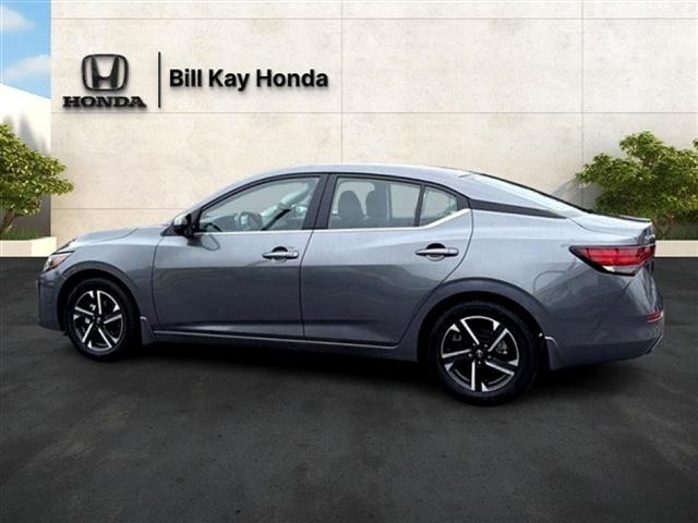 Photo of 2025 Gun Metallic Nissan Sentra