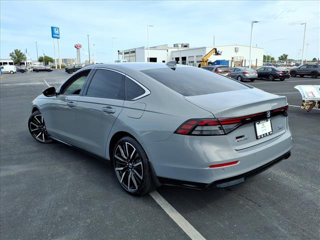 Photo of 2024 Urban Gray Pearl Honda Accord Hybrid