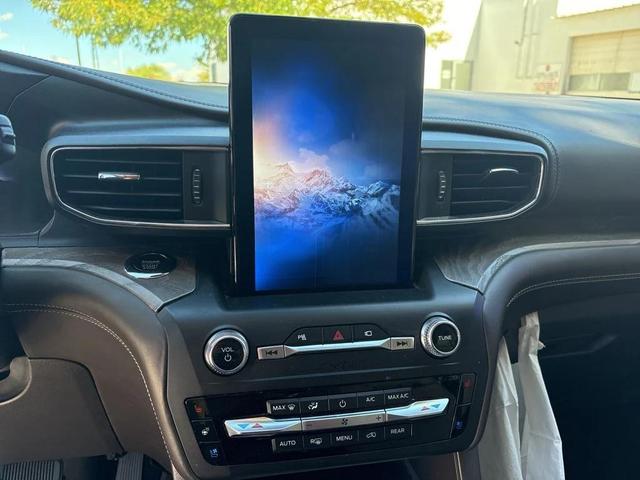 Photo of 2020 Blue Metallic Ford Explorer