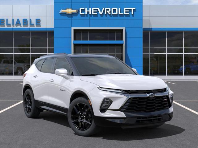 Photo of 2025 Iridescent Pearl Tricoat Chevrolet Blazer