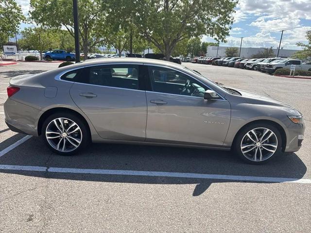 Photo of 2023 Exterior, Greige Met-1 (615g) Chevrolet Malibu