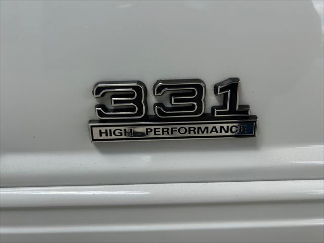 Photo of 1991 White Ford Mustang