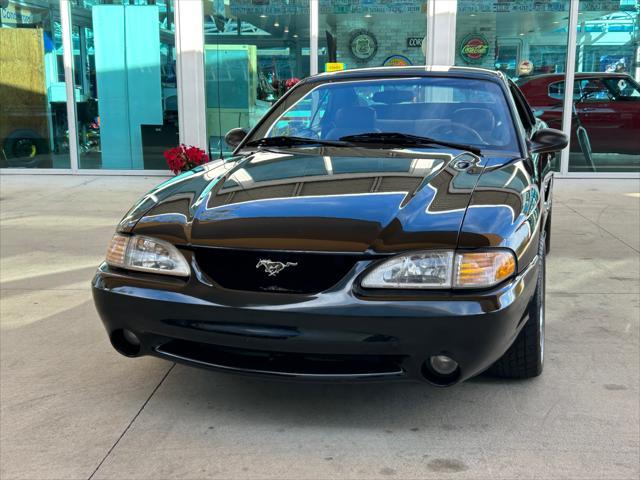 Photo of 1995 Black Ford Mustang