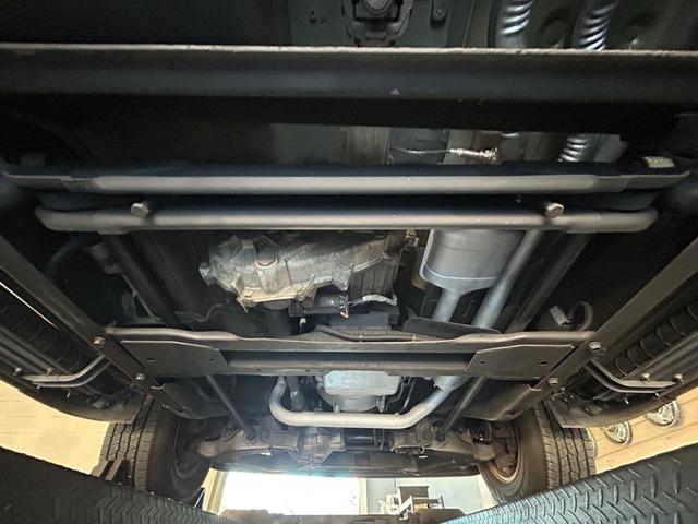Photo of 1996 Black GMC Yukon