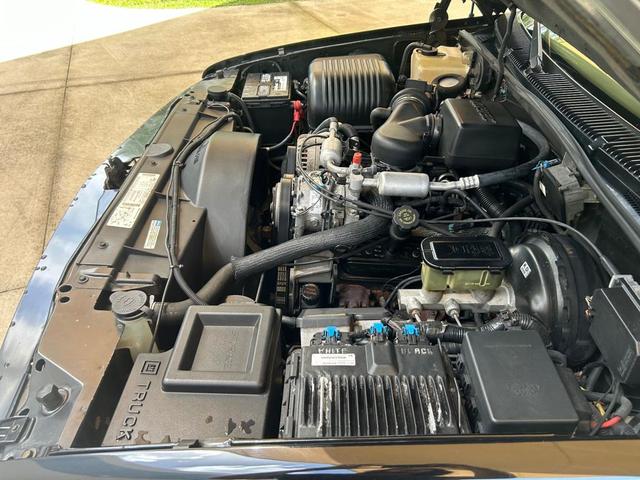 Photo of 1996 Black GMC Yukon