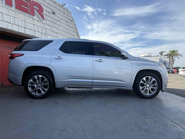 Photo of 2018 Silver Ice Metallic Chevrolet Traverse